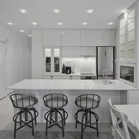 Belva Blue Glyfada Modern 2br Walk To Ctr & Appartement Athènes