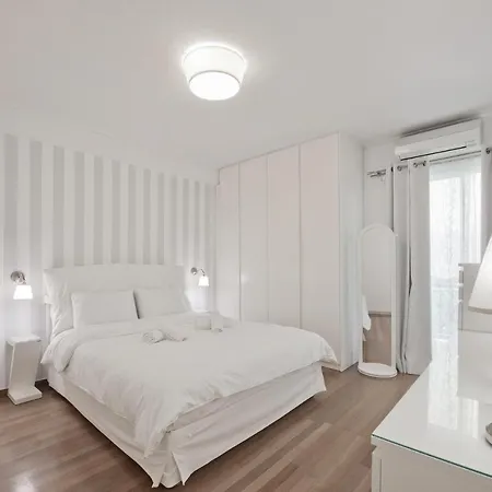 Belva Blue Glyfada Modern 2br Walk To Ctr & Appartement